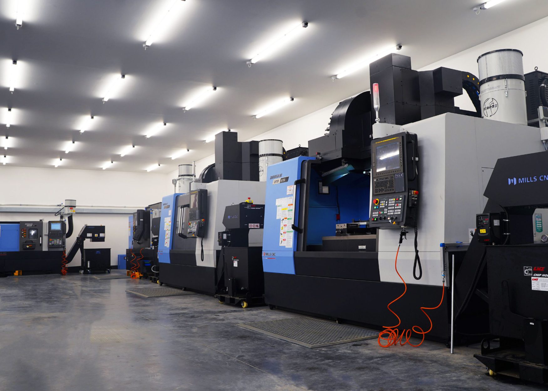CNC Machines Mills CNC