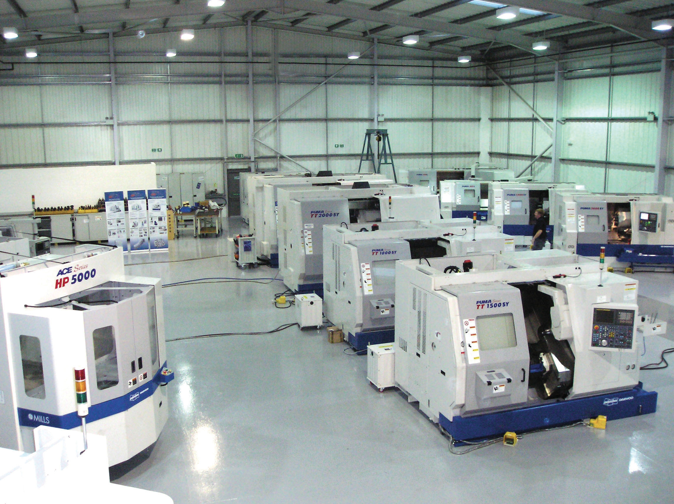 Mills CNC demo room with CNC machines ready for demonstration